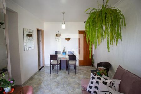 Sala de apartamento para alugar com 2 quartos, 49m² em Vila Carmosina, São Paulo