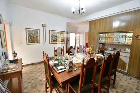 Sala  de casa à venda com 4 quartos, 258m² em Jardim Chapadão, Campinas