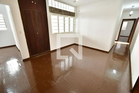 Quarto 2 de casa para alugar com 4 quartos, 210m² em Cidade Universitária, Campinas