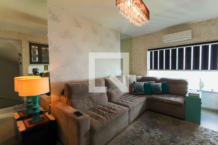 Sala de casa de condomínio à venda com 3 quartos, 127m² em Quarta Parada, São Paulo