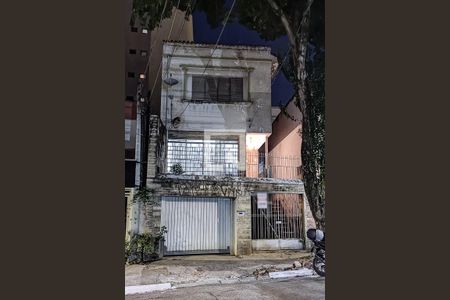 Casa à venda com 80m², 3 quartos e 1 vaga Casa à venda com 80m², 3 quartos e 1 vagaFachada