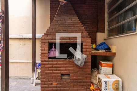 Casa à venda com 240m², 4 quartos e 4 vagas Casa à venda com 240m², 4 quartos e 4 vagasChurrasqueira