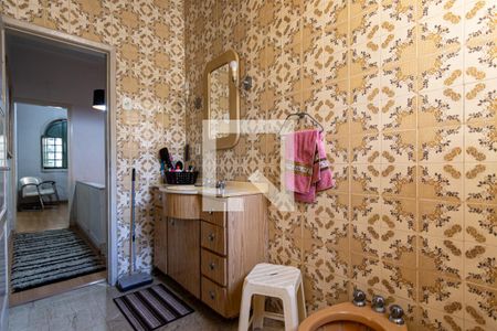 Casa à venda com 240m², 4 quartos e 4 vagas Casa à venda com 240m², 4 quartos e 4 vagasBanheiro Social