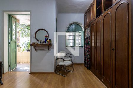 Casa à venda com 240m², 4 quartos e 4 vagas Casa à venda com 240m², 4 quartos e 4 vagasQuarto 2