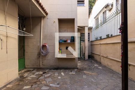 Casa à venda com 240m², 4 quartos e 4 vagas Casa à venda com 240m², 4 quartos e 4 vagasÁrea de Serviço