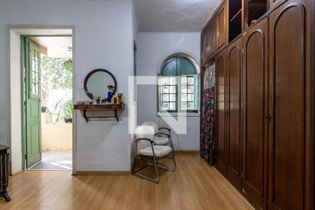 Casa à venda com 240m², 4 quartos e 4 vagas Casa à venda com 240m², 4 quartos e 4 vagasQuarto 2