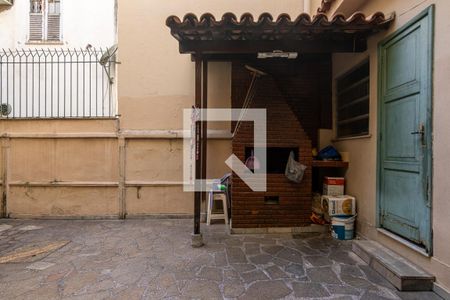 Casa à venda com 240m², 4 quartos e 4 vagas Casa à venda com 240m², 4 quartos e 4 vagasÁrea de Serviço