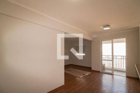 Sala de apartamento à venda com 2 quartos, 66m² em Vila Nivi, São Paulo