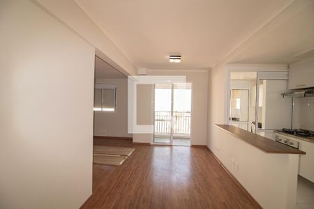 Sala de apartamento à venda com 2 quartos, 66m² em Vila Nivi, São Paulo