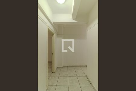 Corredor de apartamento para alugar com 1 quarto, 38m² em Santa Efigênia, São Paulo