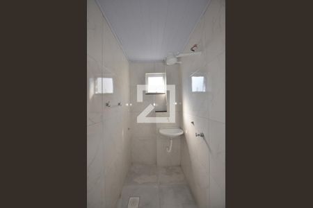 Banheiro de apartamento para alugar com 1 quarto, 24m² em Praça Seca, Rio de Janeiro