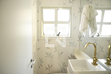 Lavabo de casa de condomínio para alugar com 4 quartos, 130m² em Jardim Barbacena, Cotia