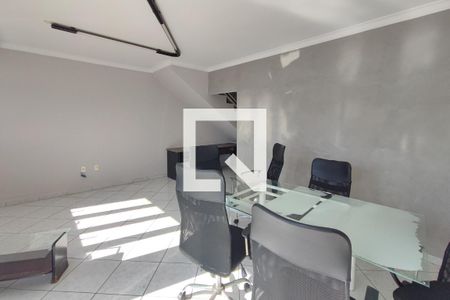 Casa para alugar com 3 quartos, 198m² em Jardim Nova Europa, Campinas