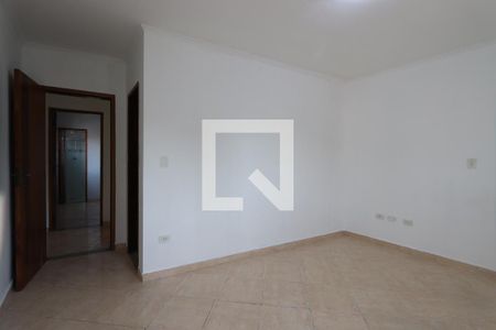 Suíte 1 de casa para alugar com 2 quartos, 98m² em Vila Ivone, São Paulo