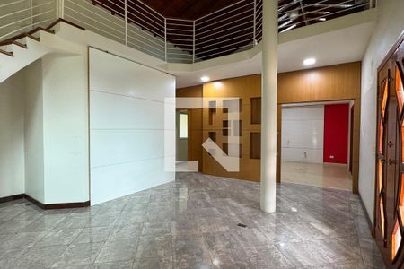 Sala de casa para alugar com 5 quartos, 750m² em Chácaras do Peroba, Barueri