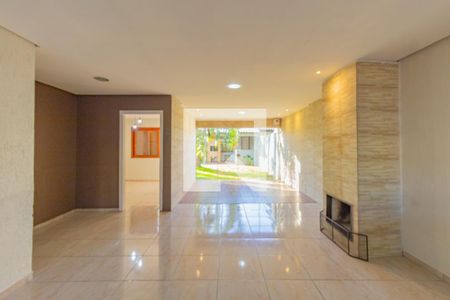 Sala de casa à venda com 3 quartos, 130m² em Igara, Canoas