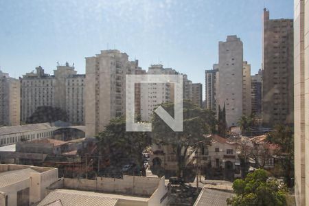 VISTA DA SALA de apartamento à venda com 1 quarto, 79m² em Centro, Campinas