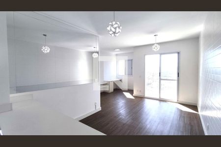 Sala de apartamento à venda com 2 quartos, 66m² em Cidade Luiza, Jundiaí