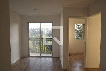 Sala de apartamento para alugar com 2 quartos, 50m² em Quinta dos Angicos, Cotia