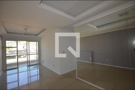 Sala de apartamento para alugar com 3 quartos, 112m² em Vila Valqueire, Rio de Janeiro