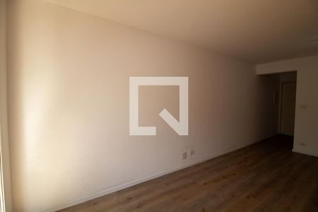 Sala de apartamento para alugar com 3 quartos, 64m² em Jardim Olympia, São Paulo