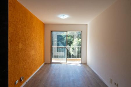 Sala de apartamento para alugar com 3 quartos, 64m² em Jardim Olympia, São Paulo