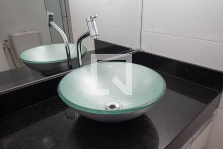 Casa à venda com 280m², 3 quartos e 4 vagas Casa à venda com 280m², 3 quartos e 4 vagasBanheiro 1