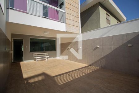 Casa à venda com 280m², 3 quartos e 4 vagas Casa à venda com 280m², 3 quartos e 4 vagasGaragem