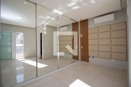 Casa à venda com 280m², 3 quartos e 4 vagas Casa à venda com 280m², 3 quartos e 4 vagasQuarto 3 - Suíte