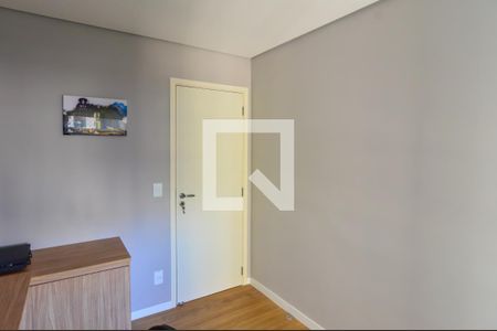 Quarto 1 de apartamento para alugar com 2 quartos, 68m² em Jardim Tupanci, Barueri