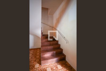 Escada de casa à venda com 3 quartos, 124m² em Vila Brasilina, São Paulo