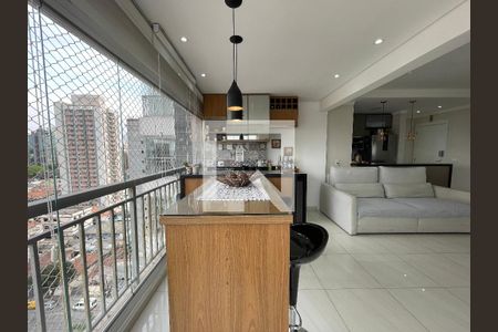 Varanda Sala de apartamento à venda com 2 quartos, 74m² em Caxingui, São Paulo