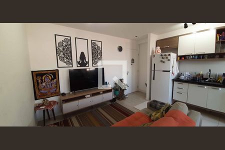 Sala de Estar de apartamento para alugar com 2 quartos, 44m² em Centro, Osasco