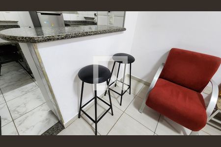 Detalhe Sala de apartamento para alugar com 2 quartos, 76m² em Pompéia, Santos