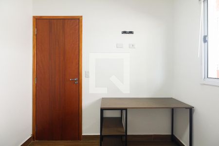 Quarto 1 de apartamento para alugar com 2 quartos, 42m² em Vila Antonina, São Paulo