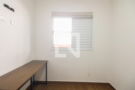 Quarto 1 de apartamento para alugar com 2 quartos, 42m² em Vila Antonina, São Paulo