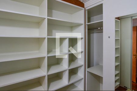 Closet de apartamento para alugar com 1 quarto, 87m² em Alphaville Industrial, Barueri