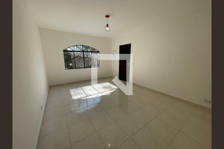 Sala de casa para alugar com 2 quartos, 90m² em Jardim das Vertentes, São Paulo