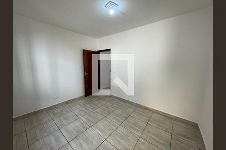 Quarto 1 de casa para alugar com 2 quartos, 90m² em Jardim das Vertentes, São Paulo