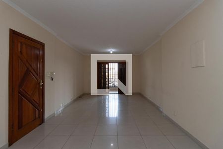 Casa à venda com 196m², 2 quartos e 2 vagasSala