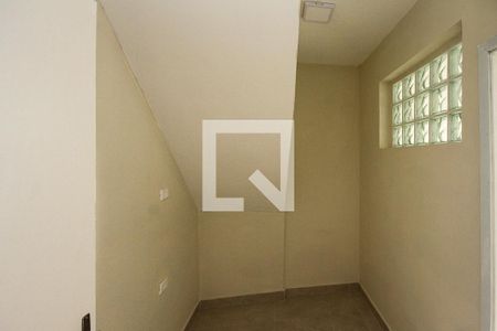 Quarto de Serviço de casa para alugar com 3 quartos, 80m² em Chácara Mafalda, São Paulo