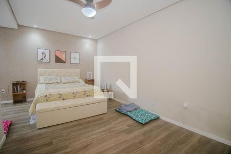 Suíte de casa à venda com 2 quartos, 212m² em Santa Maria Goretti, Porto Alegre