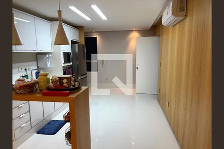 Apartamento à venda com 3 quartos, 170m² em Vila Nova Conceição, São Paulo