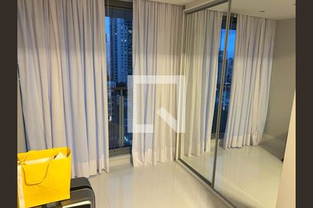 Apartamento à venda com 3 quartos, 170m² em Vila Nova Conceição, São Paulo