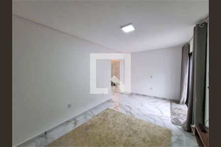 Casa à venda com 4 quartos, 300m² em Jardim Sao Caetano, São Caetano do Sul