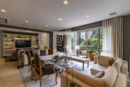 Apartamento à venda com 3 quartos, 166m² em Moema, São Paulo