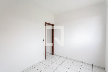 Quarto 1 de apartamento para alugar com 2 quartos, 63m² em Heliópolis, Belo Horizonte