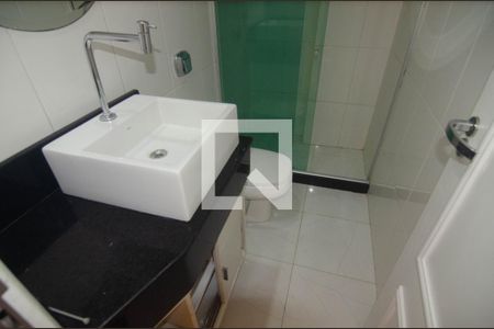 Quarto 1 - Banheiro  de apartamento para alugar com 3 quartos, 125m² em Jardim Guanabara, Rio de Janeiro