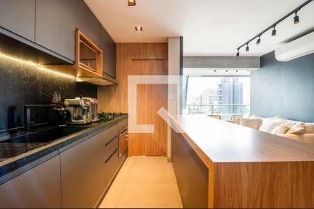 Apartamento à venda com 2 quartos, 72m² em Moema, São Paulo