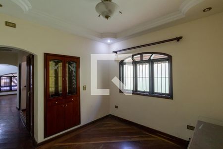 Sala de casa à venda com 3 quartos, 200m² em Vila Curuçá, São Paulo